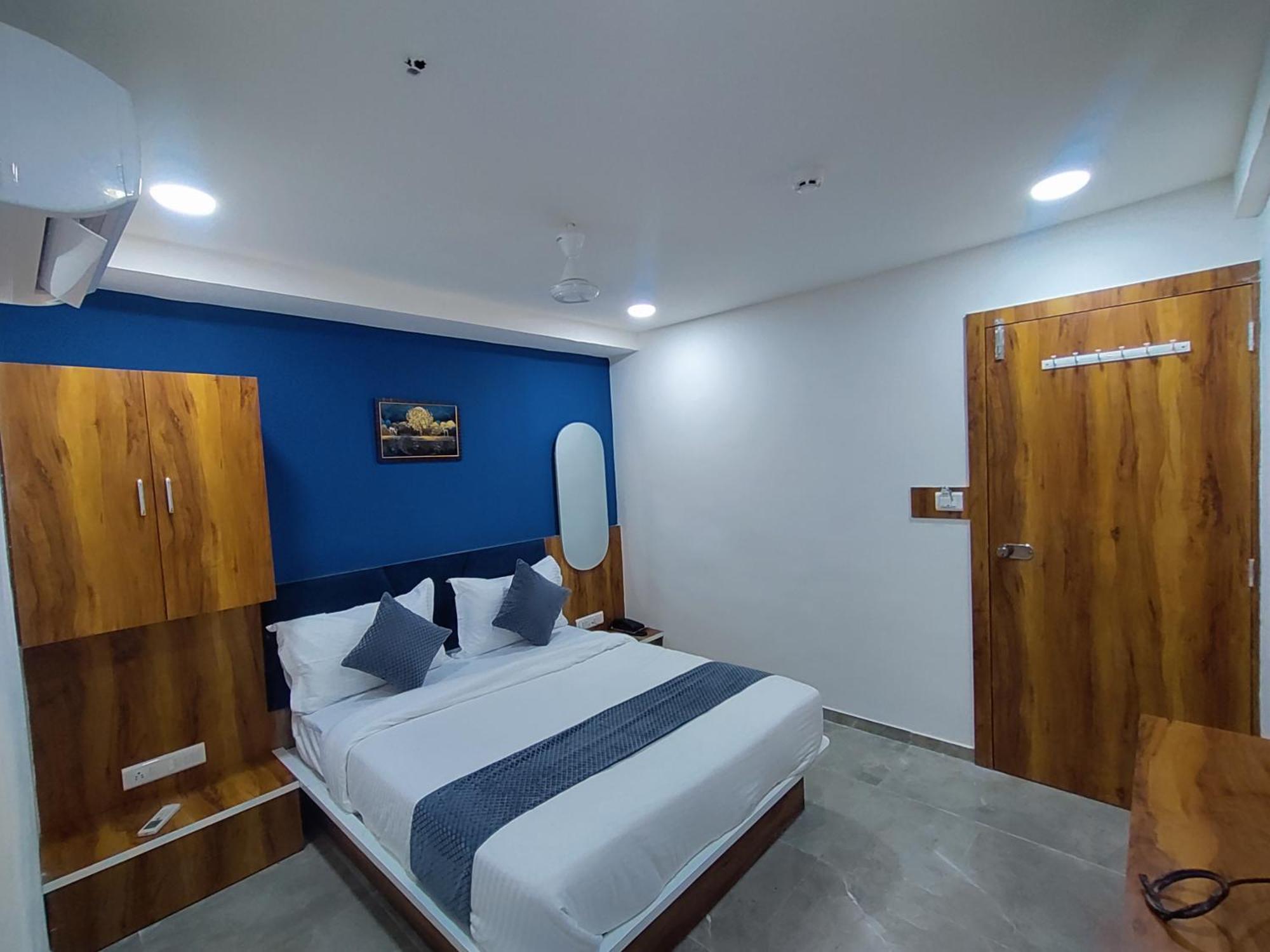 Hotel Lee Park Ахмедабад Экстерьер фото